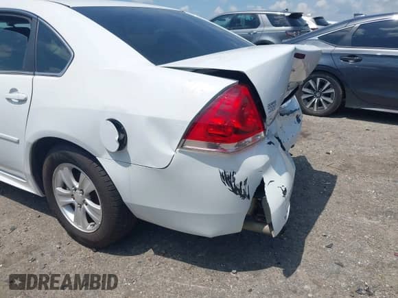 2015 Chevrolet Impala LS с VIN 2G1WA5E38F1121775, выставлен на аукционе IAAI как лот 42618932 с пробегом 151 653 миль миль и . История ставок и продаж доступна на DreamBid. Изображение 13.