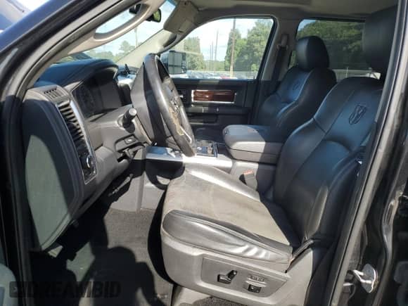 2010 Dodge 1500 Laramie с VIN 1D7RV1CT4AS140228, выставлен на аукционе Copart как лот 82086365 с пробегом 196 613 миль миль и На запчасти • Non repairable. История ставок и продаж доступна на DreamBid. Изображение 7.