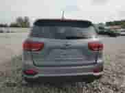 2019 Kia Sorento L z VIN 5XYPG4A31KG598056, wystawiony jako Copart lot #84757315 z przebiegiem 111 305 mil mil oraz Czysty tytuł • Clean title. Historia ofert i sprzedaży dostępna na DreamBid. Obrazek 6.