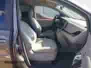 2015 Toyota Sienna XLE z VIN 5TDYK3DCXFS655064, wystawiony jako IAAI lot #43445181 z przebiegiem 235 268 mil mil oraz . Historia ofert i sprzedaży dostępna na DreamBid. Obrazek 5.