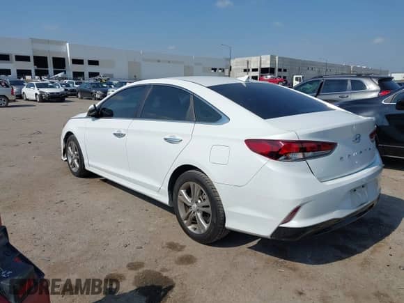 2018 Hyundai Sonata SEL with VIN 5NPE34AF2JH621929, listed as a IAAI auction lot 42919018 with 109,771 mi miles and . Bid and sale history available at DreamBid. Image 3.