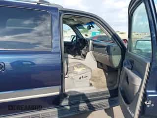 2006 Chevrolet Suburban LS с VIN 3GNFK16Z66G241878, выставлен на аукционе IAAI как лот 43314699 с пробегом 226 160 миль миль и . История ставок и продаж доступна на DreamBid. Изображение 5.