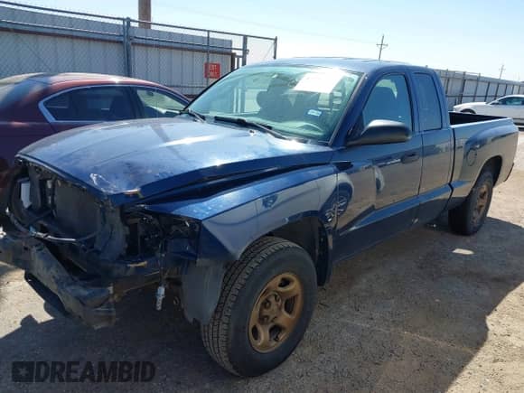 2005 Dodge Dakota ST with VIN 1D7HE22K75S341363, listed as a IAAI auction lot 43297317 with 51,141 mi miles and . Bid and sale history available at DreamBid. Image 18.