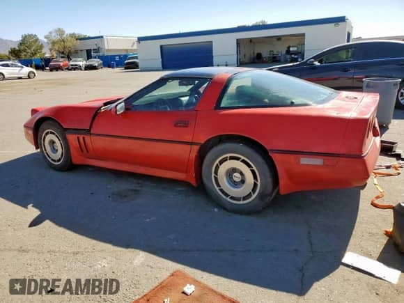 1985 Chevrolet Corvette with VIN 1G1YY0784F5126213, listed as a Copart auction lot 90939905 with 92,350 mi miles and Clean title. Bid and sale history available at DreamBid. Image 2.