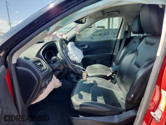 2018 Jeep Compass Limited с VIN 3C4NJDCB6JT116945, выставлен на аукционе Copart как лот 72015445 с пробегом 149 519 миль миль и Списание • Salvage title. История ставок и продаж доступна на DreamBid. Изображение 7.