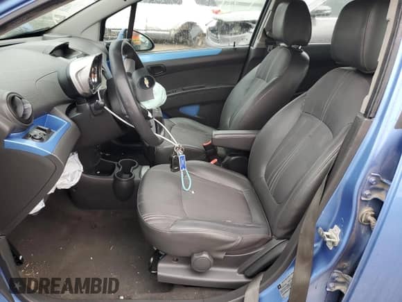 2014 Chevrolet Spark LT с VIN KL8CD6S96EC412664, выставлен на аукционе Copart как лот 70300765 с пробегом 157 569 миль миль и Списание • Salvage title. История ставок и продаж доступна на DreamBid. Изображение 7.