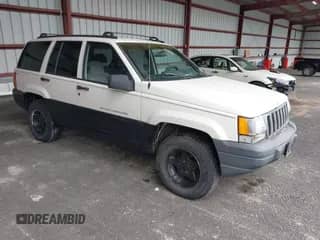 1997 Jeep Grand Cherokee Laredo с VIN 1J4GZ58S7VC737980, выставлен на аукционе IAAI как лот 42256142 с пробегом 188 958 миль миль и . История ставок и продаж доступна на DreamBid. Изображение 1.