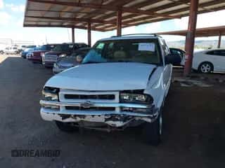 2001 Chevrolet Blazer LT с VIN 1GNCS13W412203936, выставлен на аукционе IAAI как лот 43173781 с пробегом 193 875 миль миль и . История ставок и продаж доступна на DreamBid. Изображение 6.