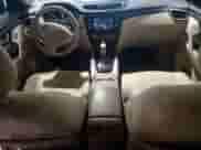 2015 Nissan Rogue SL z VIN 5N1AT2MV7FC898144, wystawiony jako Copart lot #71870485 z przebiegiem 131 526 mil mil oraz Czysty tytuł • Clean title. Historia ofert i sprzedaży dostępna na DreamBid. Obrazek 8.