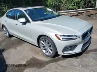 2021 Volvo S60 Momentum с VIN 7JR102FKXMG093505, выставлен на аукционе IAAI как лот 43163234 с пробегом 39 856 миль миль и . История ставок и продаж доступна на DreamBid. Изображение 1.