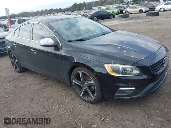 2016 Volvo S60 T5 Drive-E R-Design Special Edition с VIN YV126MFP6G2395071, выставлен на аукционе IAAI как лот 41763662 с пробегом 89 556 миль миль и . История ставок и продаж доступна на DreamBid. Изображение 1.