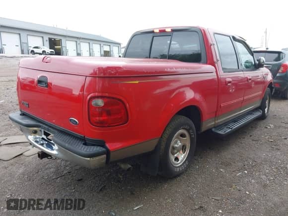2002 Ford F-150 XLT с VIN 1FTRW07L22KB58367, выставлен на аукционе IAAI как лот 42309459 с пробегом 73 560 миль миль и . История ставок и продаж доступна на DreamBid. Изображение 4.