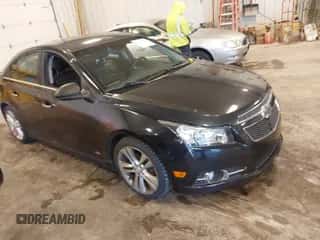 2013 Chevrolet Cruze LTZ z VIN 1G1PG5SB7D7179956, wystawiony jako IAAI lot #43529552 z przebiegiem 151 132 mil mil oraz . Historia ofert i sprzedaży dostępna na DreamBid. Obrazek 1.