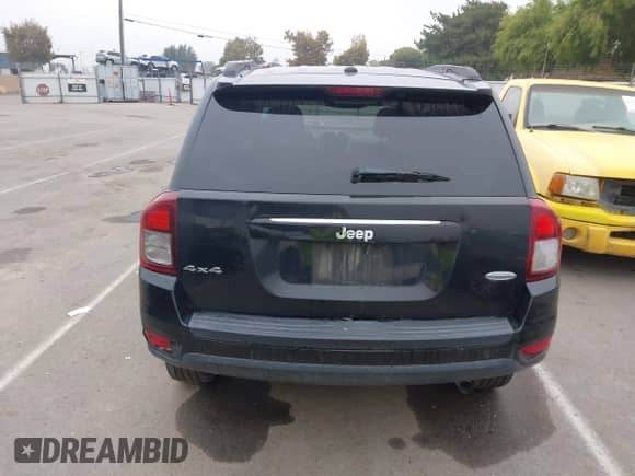 2017 Jeep Compass High Altitude z VIN 1C4NJDEB6HD106073, wystawiony jako IAAI lot #43526297 z przebiegiem 103 392 mil mil oraz . Historia ofert i sprzedaży dostępna na DreamBid. Obrazek 16.