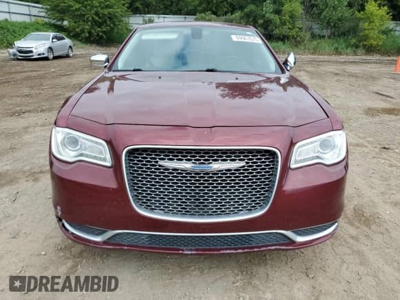 2018 Chrysler 300 Touring L с VIN 2C3CCAAG2JH191119, выставлен на аукционе Copart как лот 69967675 с пробегом 156 423 миль миль и Чистый • Clean title. История ставок и продаж доступна на DreamBid. Изображение 5.