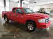 2008 Dodge Dakota SLT with VIN 1D7HW42K78S530057, listed as a Copart auction lot 51423175 with 90,767 mi miles and Salvage title. Bid and sale history available at DreamBid. Image 4.