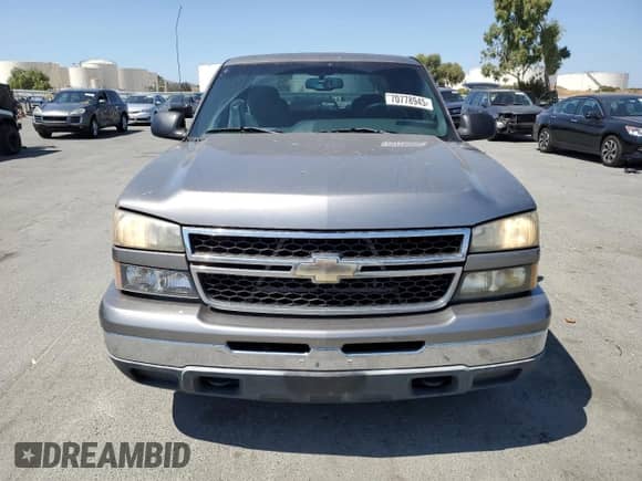2006 Chevrolet Silverado 1500 Work Truck with VIN 1GCEC19V56Z220904, listed as a Copart auction lot 70778945 with 190,052 mi miles and Salvage title. Bid and sale history available at DreamBid. Image 5.