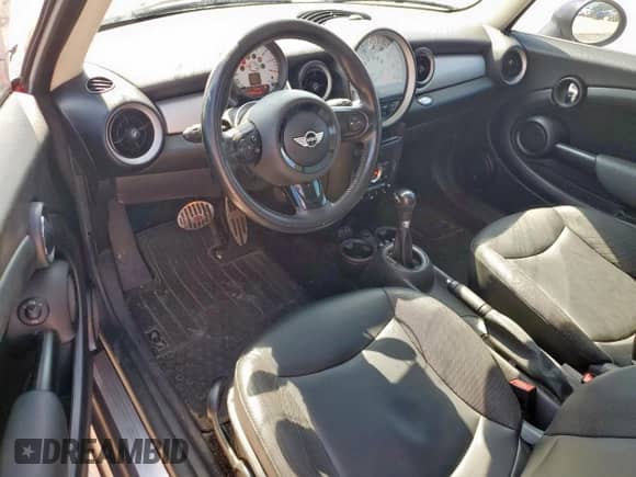 2013 MINI Hardtop with VIN WMWSU3C58DT545063, listed as a Copart auction lot 60708365 with 181,409 mi miles and Clean title. Bid and sale history available at DreamBid. Image 8.