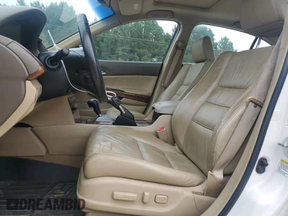 2009 Honda Accord EX-L with VIN 1HGCP36869A003484, listed as a Copart auction lot 80741525 with 82,762 mi miles and Clean title. Bid and sale history available at DreamBid. Image 7.