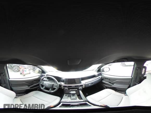 2024 Toyota Tacoma SR5 z VIN 3TMKB5FN0RM013747, wystawiony jako IAAI lot #41411768 z przebiegiem 7 906 mil mil oraz . Historia ofert i sprzedaży dostępna na DreamBid. Obrazek 18.