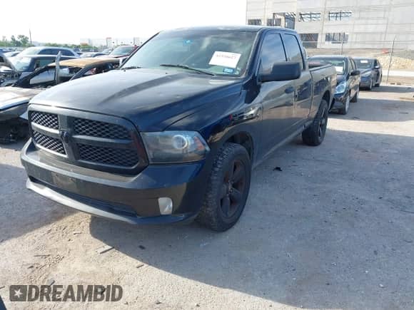 2013 Ram 1500 Express z VIN 1C6RR6FT9DS717287, wystawiony jako IAAI lot #42550627 z przebiegiem 199 739 mil mil oraz . Historia ofert i sprzedaży dostępna na DreamBid. Obrazek 18.