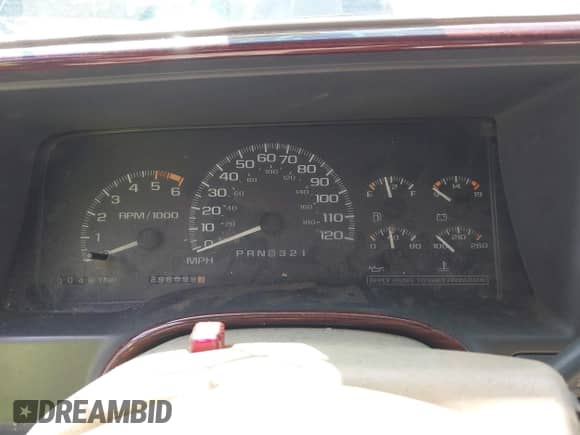 2000 Cadillac Escalade with VIN 1GYEK63R5YR208597, listed as a IAAI auction lot 43077206 with 298,699 mi miles and . Bid and sale history available at DreamBid. Image 7.