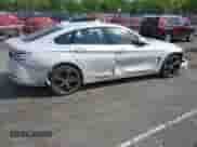 2019 BMW 4 Series 430i xDrive z VIN WBA4J3C55KBL08387, wystawiony jako IAAI lot #42248405 z przebiegiem 115 017 mil mil oraz . Historia ofert i sprzedaży dostępna na DreamBid. Obrazek 13.