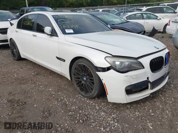 2011 BMW 7 Series 750Li xDrive с VIN WBAKC8C54BC432577, выставлен на аукционе IAAI как лот 42503711 с пробегом Не указан миль и . История ставок и продаж доступна на DreamBid. Изображение 1.