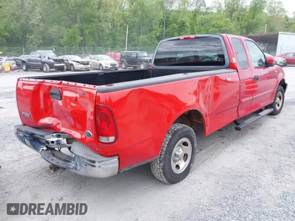 2004 Ford F-150 XL with VIN 2FTRX17WX4CA26798, listed as a IAAI auction lot 42181753 with 189,143 mi miles and . Bid and sale history available at DreamBid. Image 4.