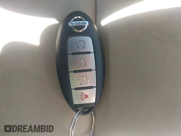 2017 Nissan Pathfinder SL z VIN 5N1DR2MM8HC656730, wystawiony jako IAAI lot #43080726 z przebiegiem 90 385 mil mil oraz . Historia ofert i sprzedaży dostępna na DreamBid. Obrazek 11.