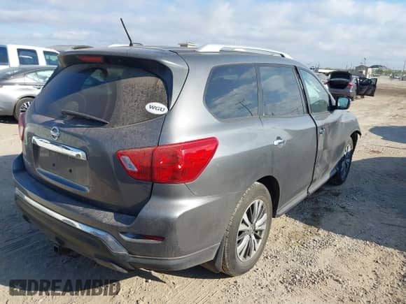 2017 Nissan Pathfinder S with VIN 5N1DR2MN3HC680314, listed as a IAAI auction lot 43458088 with 145,947 mi miles and . Bid and sale history available at DreamBid. Image 4.