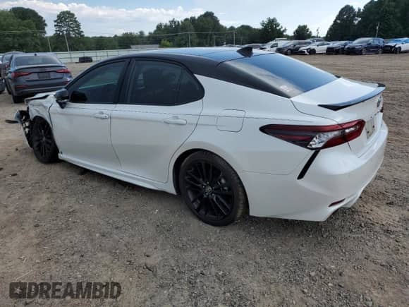 2022 Toyota Camry XSE with VIN 4T1K61BK7NU058131, listed as a Copart auction lot 64969525 with 30,216 mi miles and Salvage title. Bid and sale history available at DreamBid. Image 2.