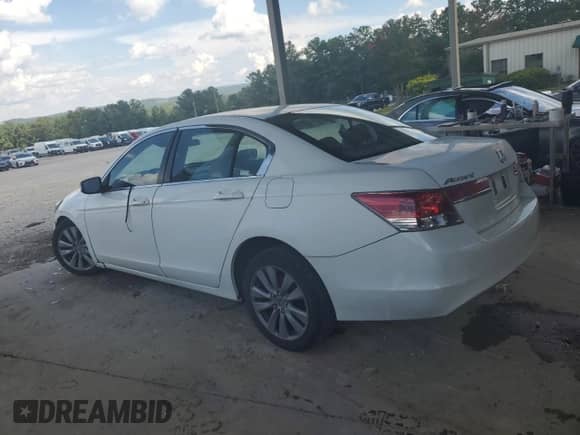 2011 Honda Accord SE с VIN 1HGCP2F65BA107284, выставлен на аукционе Copart как лот 63939685 с пробегом 145 136 миль миль и Списание • Salvage title. История ставок и продаж доступна на DreamBid. Изображение 2.