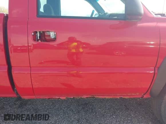 2007 Chevrolet Silverado 1500 Work Truck с VIN 3GCEK14V77G230233, выставлен на аукционе IAAI как лот 42068907 с пробегом 202 525 миль миль и . История ставок и продаж доступна на DreamBid. Изображение 12.