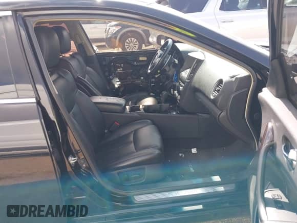 2014 Nissan Maxima S z VIN 1N4AA5AP6EC493379, wystawiony jako IAAI lot #42399965 z przebiegiem 161 147 mil mil oraz . Historia ofert i sprzedaży dostępna na DreamBid. Obrazek 5.