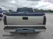 2000 GMC Sierra 1500 SLE z VIN 1GTEK14V3YZ132902, wystawiony jako Copart lot #83982915 z przebiegiem 187 430 mil mil oraz Czysty tytuł • Clean title. Historia ofert i sprzedaży dostępna na DreamBid. Obrazek 10.