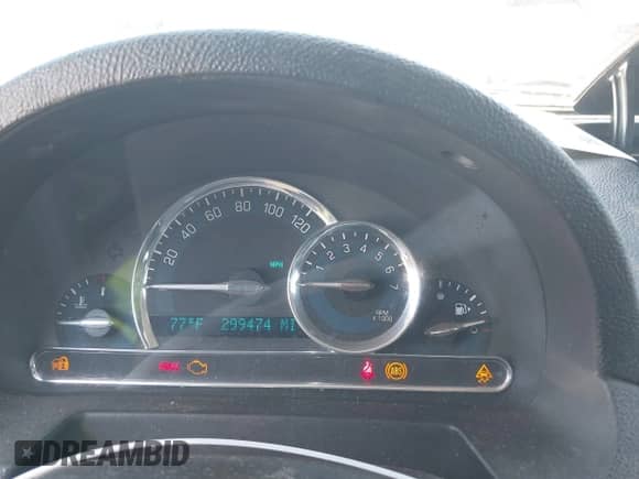 2009 Chevrolet HHR 2LT с VIN 3GNCA53VX9S525403, выставлен на аукционе IAAI как лот 43190999 с пробегом 299 474 миль миль и . История ставок и продаж доступна на DreamBid. Изображение 7.