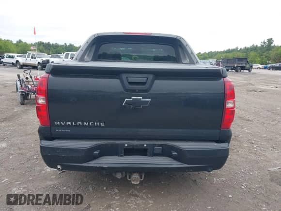 2011 Chevrolet Avalanche LT с VIN 3GNTKFE33BG408141, выставлен на аукционе IAAI как лот 42306984 с пробегом 158 667 миль миль и . История ставок и продаж доступна на DreamBid. Изображение 16.