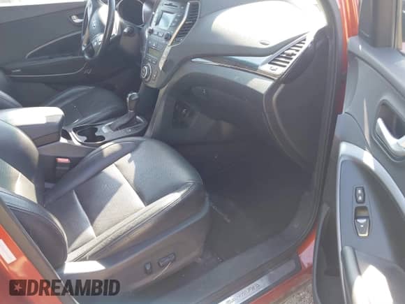 2013 Hyundai Santa Fe Sport with VIN 5XYZU3LA3DG033835, listed as a IAAI auction lot 43258950 with 103,699 mi miles and . Bid and sale history available at DreamBid. Image 5.