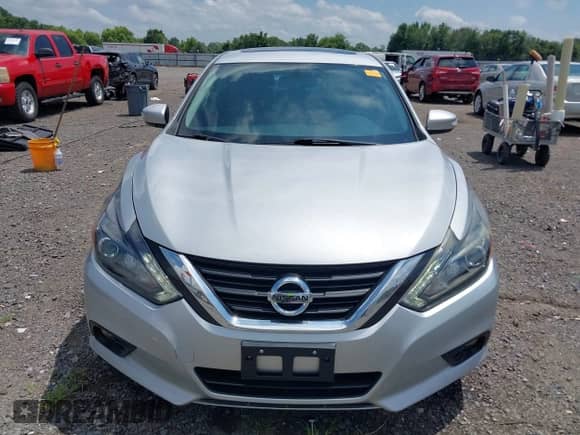 2016 Nissan Altima SV z VIN 1N4AL3AP1GC243551, wystawiony jako IAAI lot #42731271 z przebiegiem 88 879 mil mil oraz . Historia ofert i sprzedaży dostępna na DreamBid. Obrazek 12.