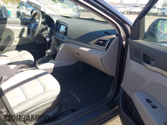 2017 Hyundai Elantra SE с VIN KMHD84LFXHU206329, выставлен на аукционе IAAI как лот 43496254 с пробегом 203 536 миль миль и . История ставок и продаж доступна на DreamBid. Изображение 5.