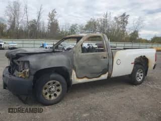 2009 Chevrolet Silverado 1500 Work Truck z VIN 1GCEC14X79Z179088, wystawiony jako Copart lot #82486515 z przebiegiem Nie podano mil oraz Szkoda całkowita • Salvage title. Historia ofert i sprzedaży dostępna na DreamBid. Obrazek 1.