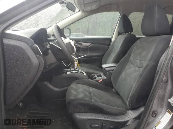2016 Nissan Rogue SV z VIN 5N1AT2MT5GC804035, wystawiony jako Copart lot #82224915 z przebiegiem 156 513 mil mil oraz Szkoda całkowita • Salvage title. Historia ofert i sprzedaży dostępna na DreamBid. Obrazek 7.