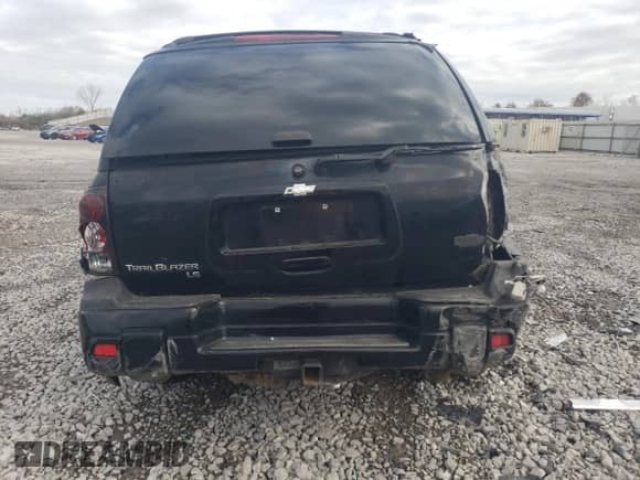 2005 Chevrolet TrailBlazer LS с VIN 1GNDS13S452121647, выставлен на аукционе Copart как лот 76577833 с пробегом Не указан миль и Списание • Salvage title. История ставок и продаж доступна на DreamBid. Изображение 6.