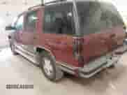 1998 Chevrolet Tahoe z VIN 1GNEK13R2WJ318633, wystawiony jako IAAI lot #42677315 z przebiegiem 204 476 mil mil oraz . Historia ofert i sprzedaży dostępna na DreamBid. Obrazek 6.
