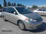 2007 Toyota Sienna XLE z VIN 5TDZK22C47S052078, wystawiony jako IAAI lot #42336003 z przebiegiem 237 023 mil mil oraz . Historia ofert i sprzedaży dostępna na DreamBid. Obrazek 6.