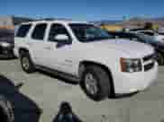 2013 Chevrolet Tahoe LS z VIN 1GNSCAE05DR120898, wystawiony jako Copart lot #82577465 z przebiegiem 193 072 mil mil oraz Czysty tytuł • Clean title. Historia ofert i sprzedaży dostępna na DreamBid. Obrazek 4.