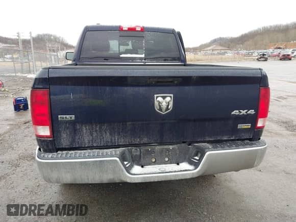 2018 Ram 1500 Big Horn z VIN 1C6RR7GGXJS115582, wystawiony jako IAAI lot #41722350 z przebiegiem 97 945 mil mil oraz . Historia ofert i sprzedaży dostępna na DreamBid. Obrazek 17.