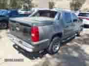 2007 Chevrolet Avalanche 2LT z VIN 3GNEC12J47G313249, wystawiony jako IAAI lot #42325797 z przebiegiem 142 836 mil mil oraz . Historia ofert i sprzedaży dostępna na DreamBid. Obrazek 4.