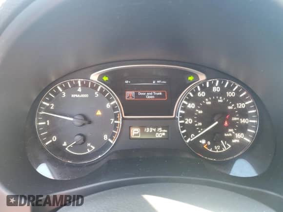 2015 Nissan Altima SV с VIN 1N4AL3AP8FC208066, выставлен на аукционе Copart как лот 84038415 с пробегом 133 415 миль миль и На запчасти • Non repairable. История ставок и продаж доступна на DreamBid. Изображение 9.